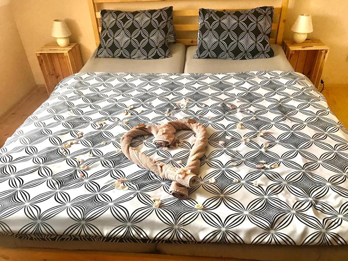 Holiday Home Hurka Bagian luar foto