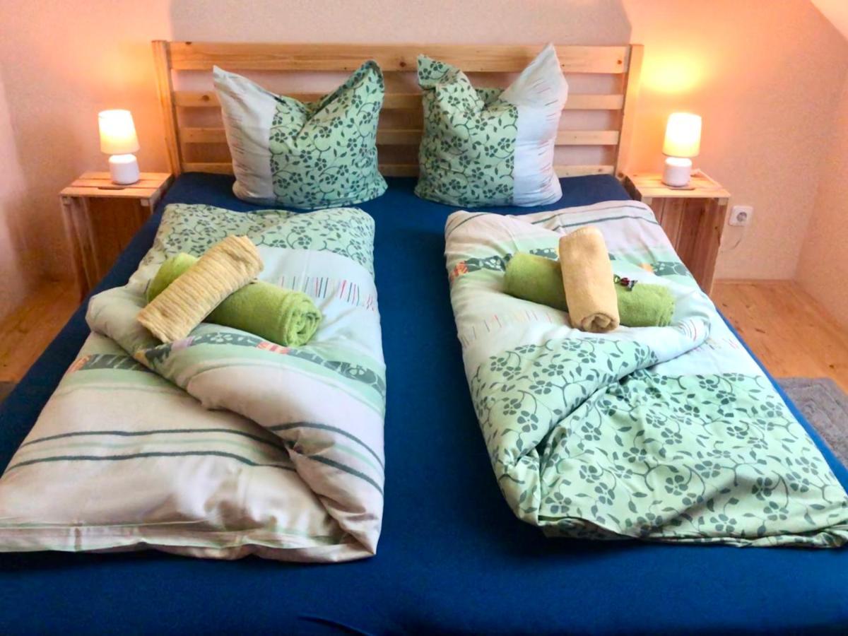 Holiday Home Hurka Bagian luar foto